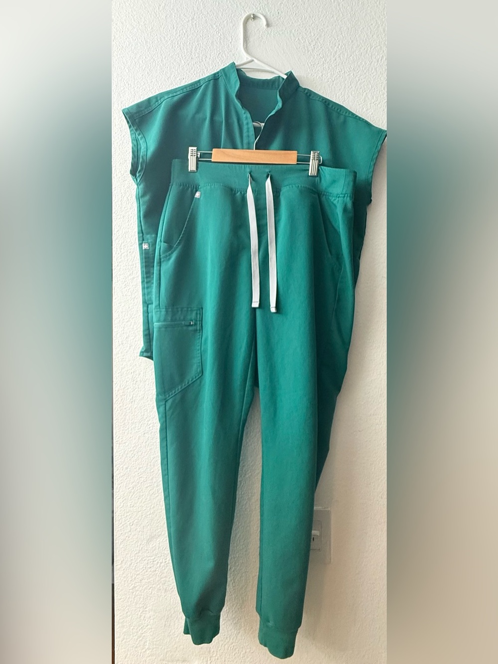 Figs Hunter Green Scrub Set